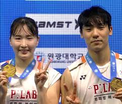 คู่ผสมของฮ่องกง: การผสานพลังและเทคนิคเพื่อความสมดุลในเกมรุก–รับ