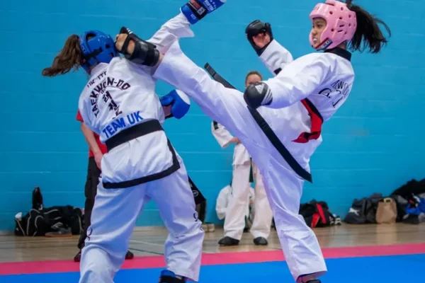 เทควันโดหญิงของสหราชอาณาจักรกับความสำเร็จระดับนานาชาติ
